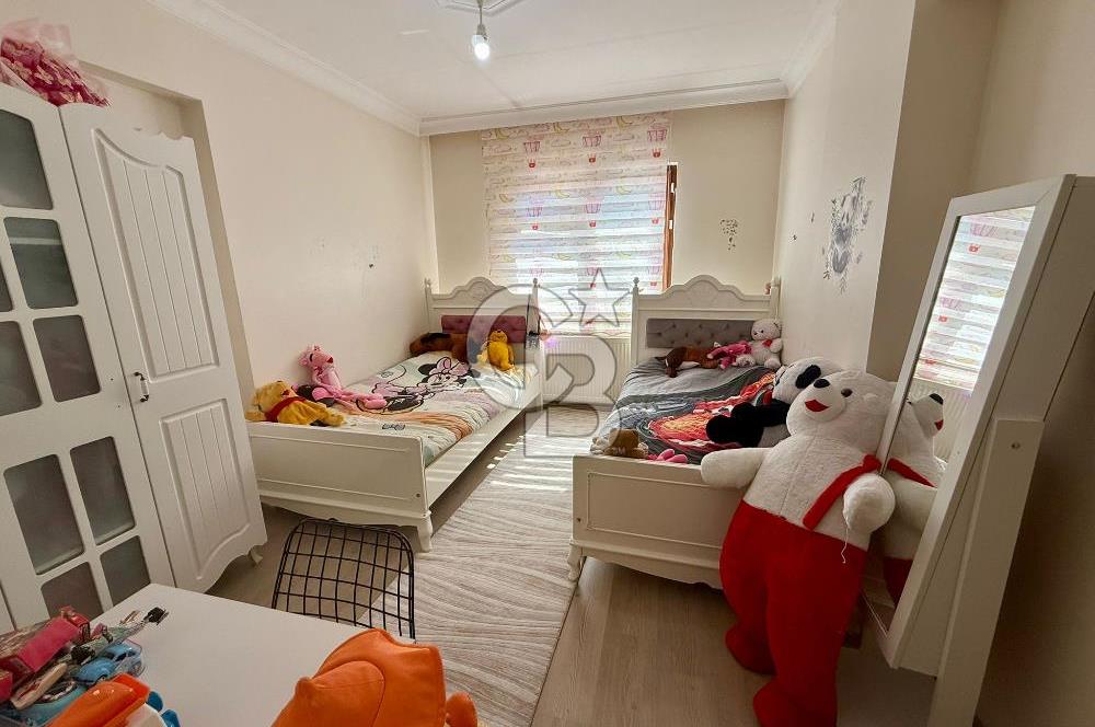 ELMADAĞ MERKEZDE LALE PASTANESİ YANINDA 3+1 SATILIK GENİŞ DAİRE