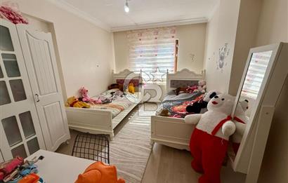ELMADAĞ MERKEZDE LALE PASTANESİ YANINDA 3+1 SATILIK GENİŞ DAİRE