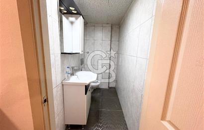 Karşıyaka Çarşıda Yatırıma Uygun Ara Kat 120m2 Satılık Ofis 