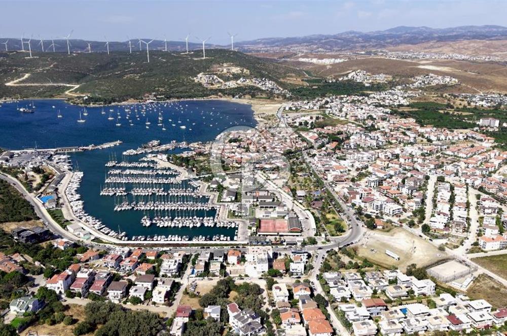 İzmir Sığacık'ta Satılık Otel Teos Marina Yakını Aktif İşletme