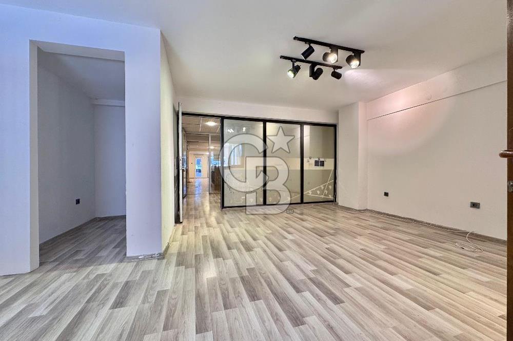Karşıyaka Çarşıda Yatırıma Uygun Ara Kat 120m2 Satılık Ofis 