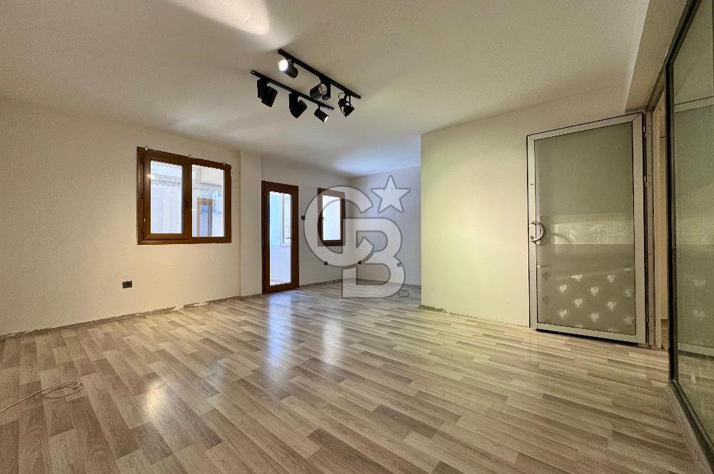 Karşıyaka Çarşıda Yatırıma Uygun Ara Kat 120m2 Satılık Ofis 