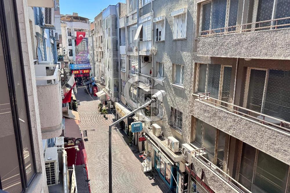 Karşıyaka Çarşıda Yatırıma Uygun Ara Kat 120m2 Satılık Ofis 