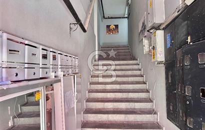 Karşıyaka Çarşıda Yatırıma Uygun Ara Kat 120m2 Satılık Ofis 