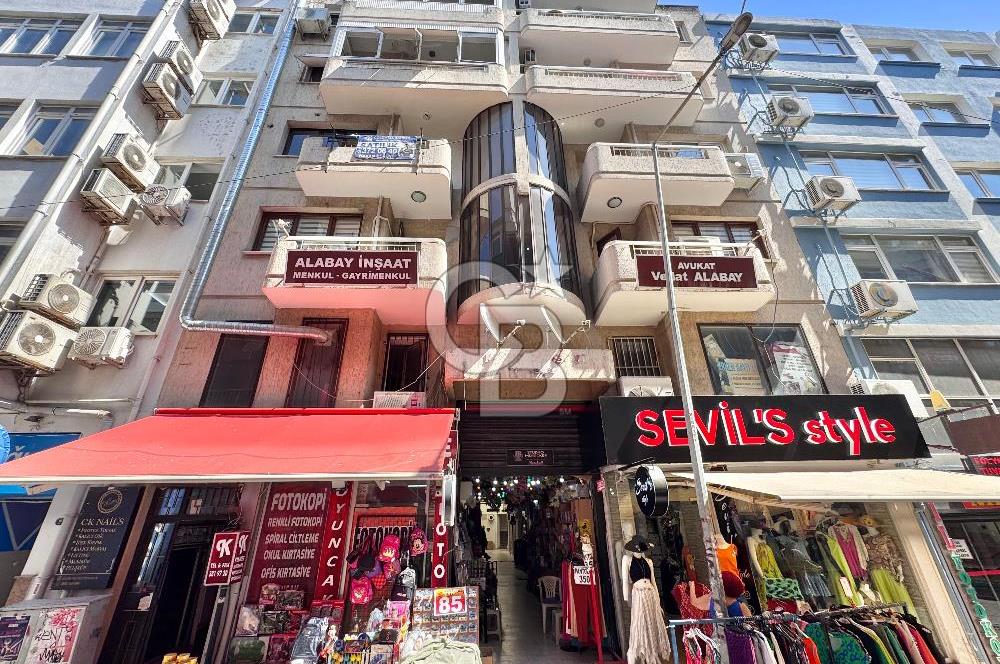 Karşıyaka Çarşıda Yatırıma Uygun Ara Kat 120m2 Satılık Ofis 