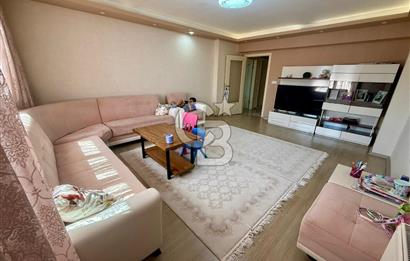 ELMADAĞ MERKEZDE LALE PASTANESİ YANINDA 3+1 SATILIK GENİŞ DAİRE