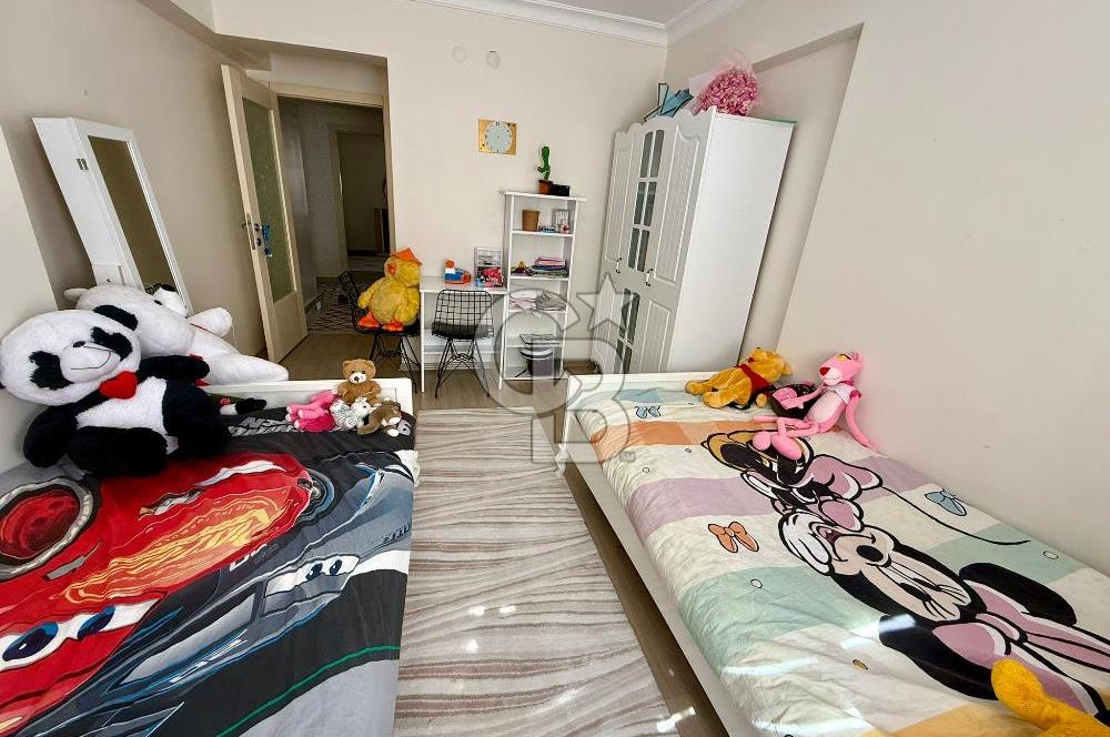 ELMADAĞ MERKEZDE LALE PASTANESİ YANINDA 3+1 SATILIK GENİŞ DAİRE