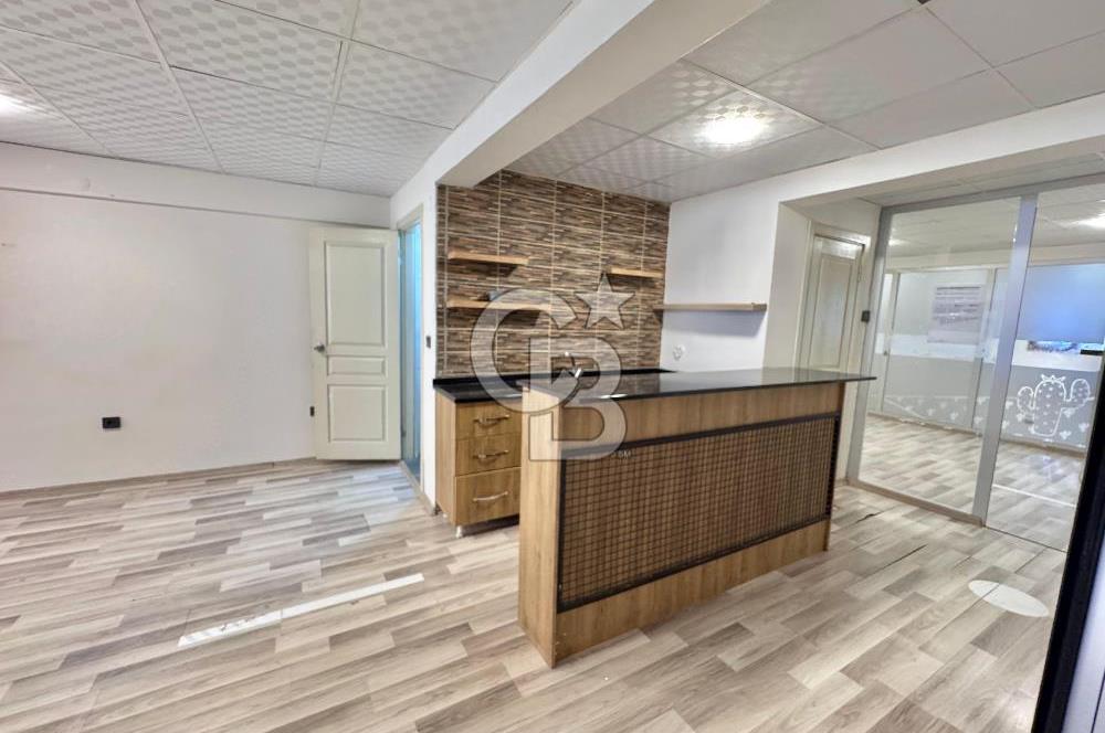 Karşıyaka Çarşıda Yatırıma Uygun Ara Kat 120m2 Satılık Ofis 