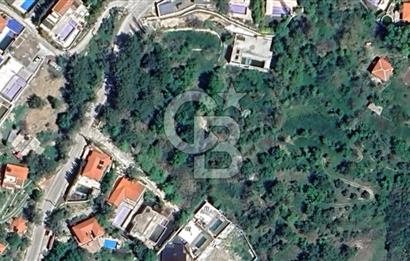 KAŞ'TA DENİZE YAKIN VİLLA BÖLGESİNDE SATILIK BAHÇE