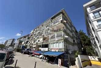 Kartal/Kordonboyu Bülent Ecevit Kültür Merkezi Karşısı Kiralık 2+1