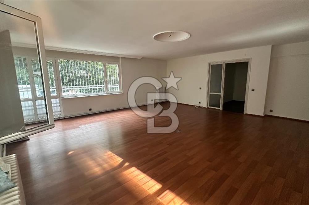 BEBEK'TE SATILIK DAİRE_ 4+1 150m2 1.KAT_ BANYO+WC+KİLER+ASANSÖR