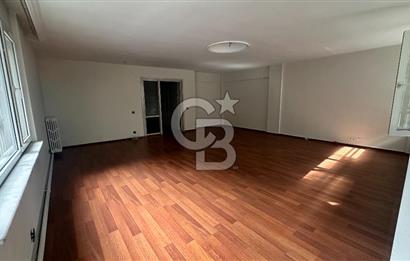 BEBEK'TE SATILIK DAİRE_ 4+1 150m2 1.KAT_ BANYO+WC+KİLER+ASANSÖR