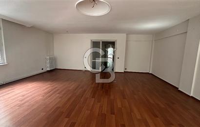 BEBEK'TE SATILIK DAİRE_ 4+1 150m2 1.KAT_ BANYO+WC+KİLER+ASANSÖR