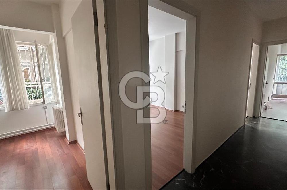 BEBEK'TE SATILIK DAİRE_ 4+1 150m2 1.KAT_ BANYO+WC+KİLER+ASANSÖR