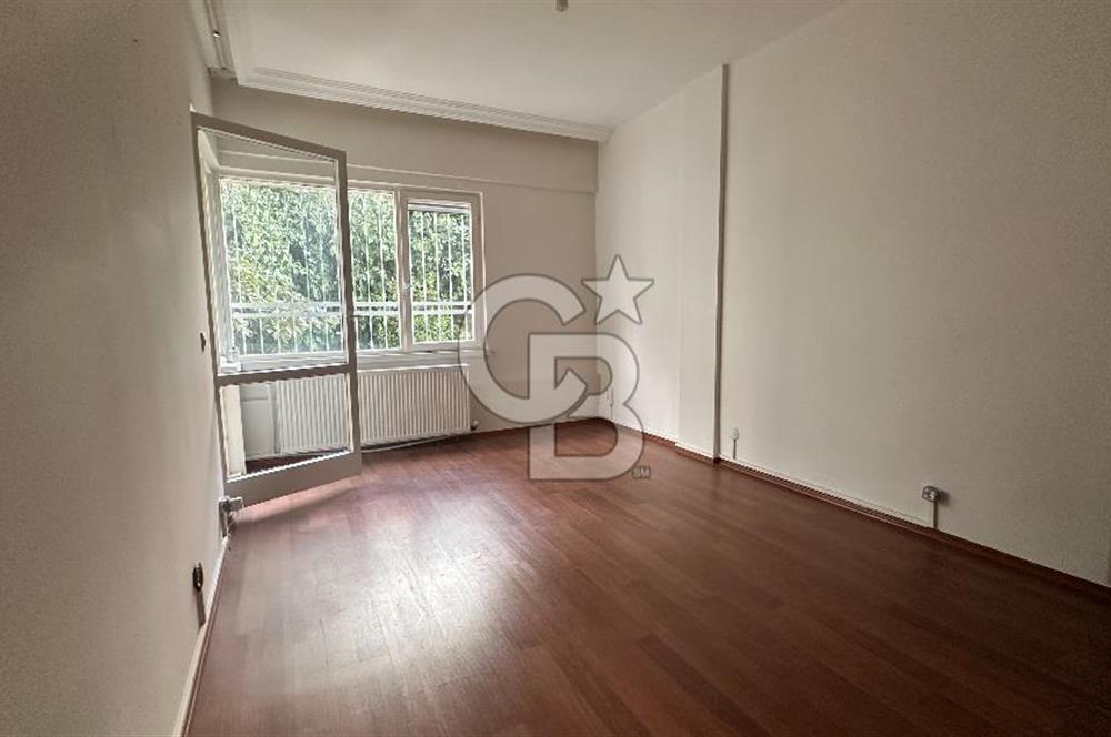 BEBEK'TE SATILIK DAİRE_ 4+1 150m2 1.KAT_ BANYO+WC+KİLER+ASANSÖR