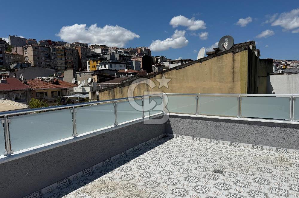 Kasımpaşa Konaklarında 5+1 Vatandaşlığa Uygun Dubleks Daire
