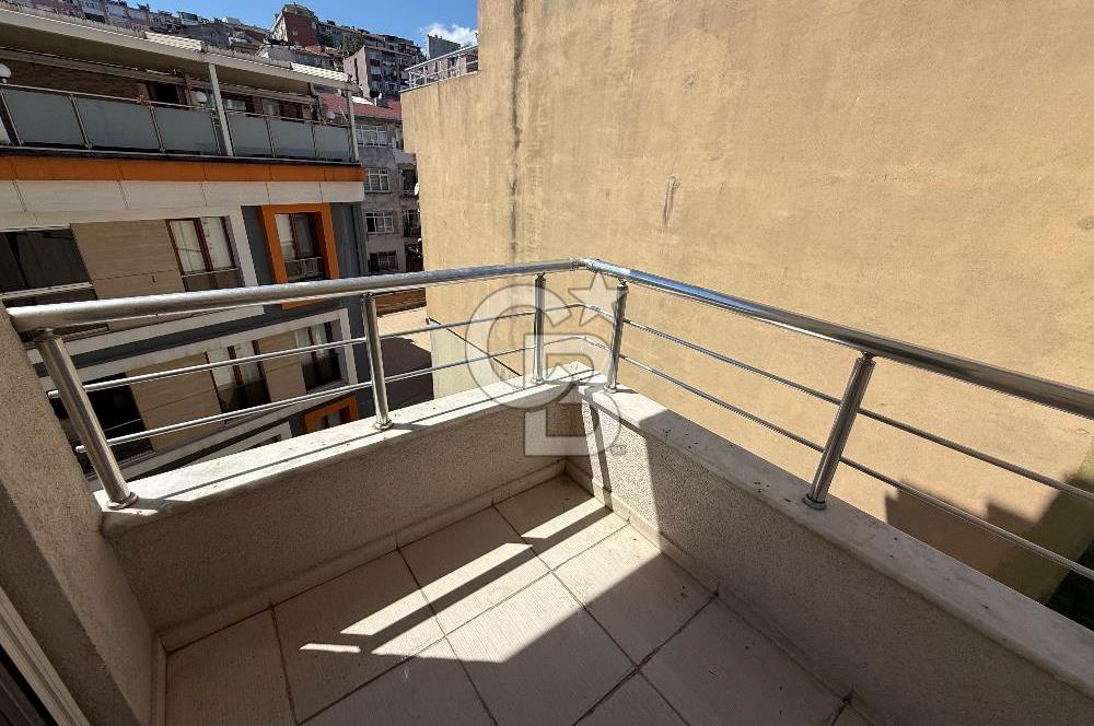 Kasımpaşa Konaklarında 5+1 Vatandaşlığa Uygun Dubleks Daire