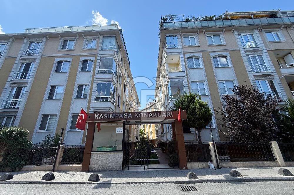 Kasımpaşa Konaklarında 5+1 Vatandaşlığa Uygun Dubleks Daire