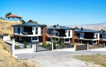 PURSAKLAR SARAY GÜMÜŞOLUK MH. SATILIK 4+1 LÜKS VİLLA