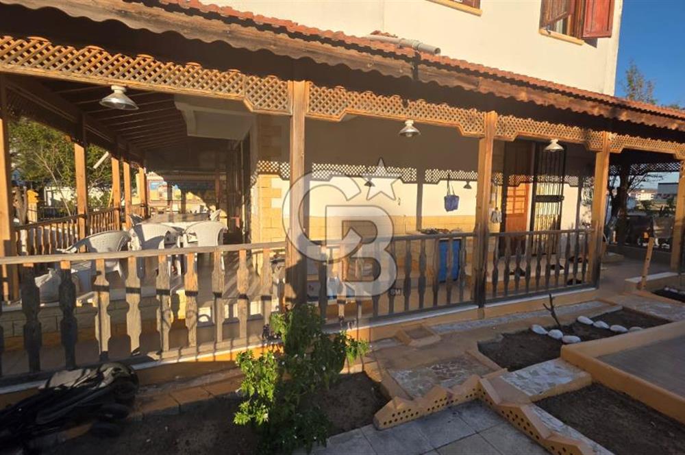 Merkezi Konumda 2 Katlı 2+1 Bahçeli Villa