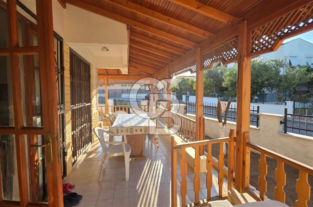 Merkezi Konumda 2 Katlı 2+1 Bahçeli Villa