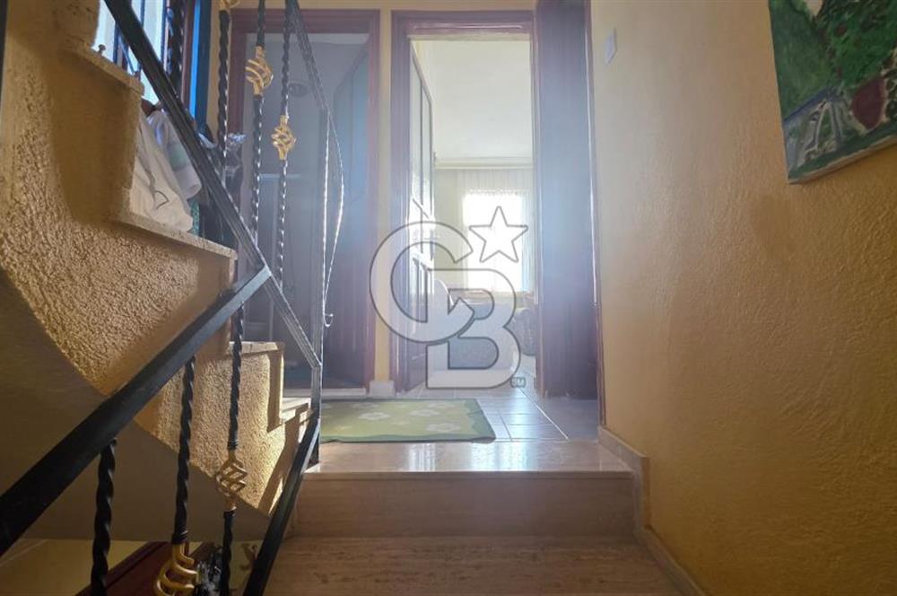 Merkezi Konumda 2 Katlı 2+1 Bahçeli Villa