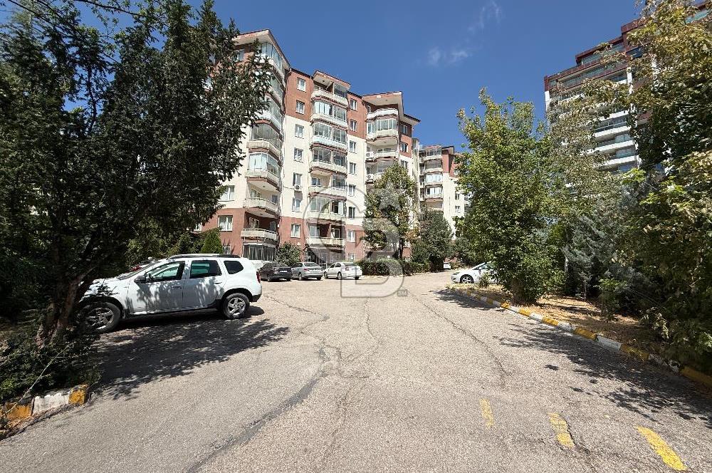 Panora'ya Yürüme Mesafesinde ,Geniş Kiralık DAİRE