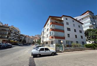 AŞIKPAŞA CADDE ÜZERİNDE 3+1 KOT 1 SATILIK DAİRE
