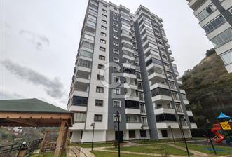 AKYAZI TOWERS'DA SATILIK 1+1 DAİRE!