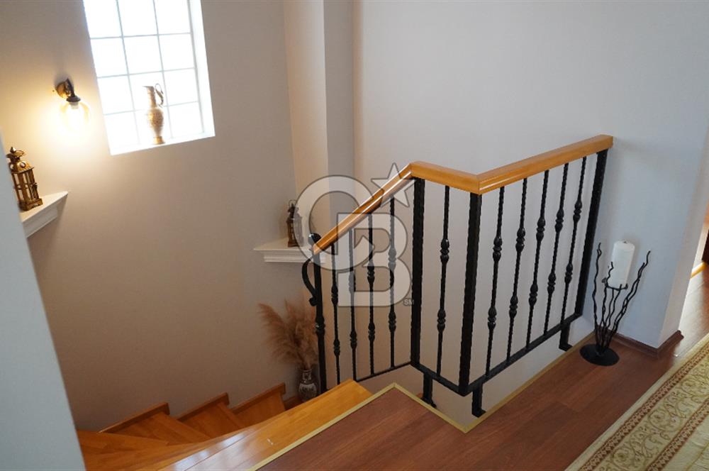 KEMALPAŞA ÖZDEŞKENT VİLLALARINDA SATILIK 3+1 VİLLA 
