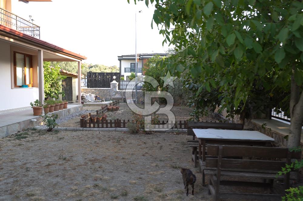 KEMALPAŞA ÖZDEŞKENT VİLLALARINDA SATILIK 3+1 VİLLA 