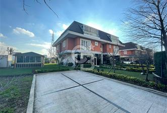 AĞAOĞLU BAŞAKŞEHİR 'DE EŞYALI 5+1 KIŞ BAHÇELİ ASANSÖRLÜ VİLLA
