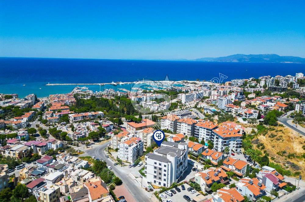 KUSADASINDA MARİNAYA YÜRÜME MESAFESINDE OLAN YENI BINADA 3+1 BAHÇE KATI