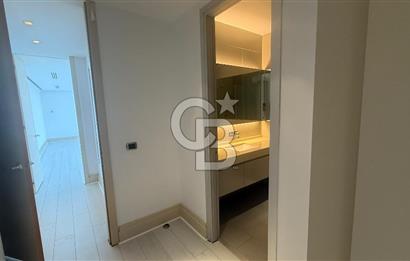 Süzer Plaza'da 1400M2 Dekorasyonlu Kdv'li Ofis Fırsatı