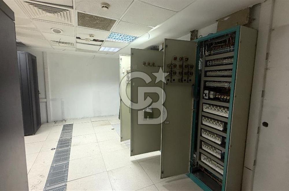 Süzer Plaza'da 1400M2 Dekorasyonlu Kdv'li Ofis Fırsatı