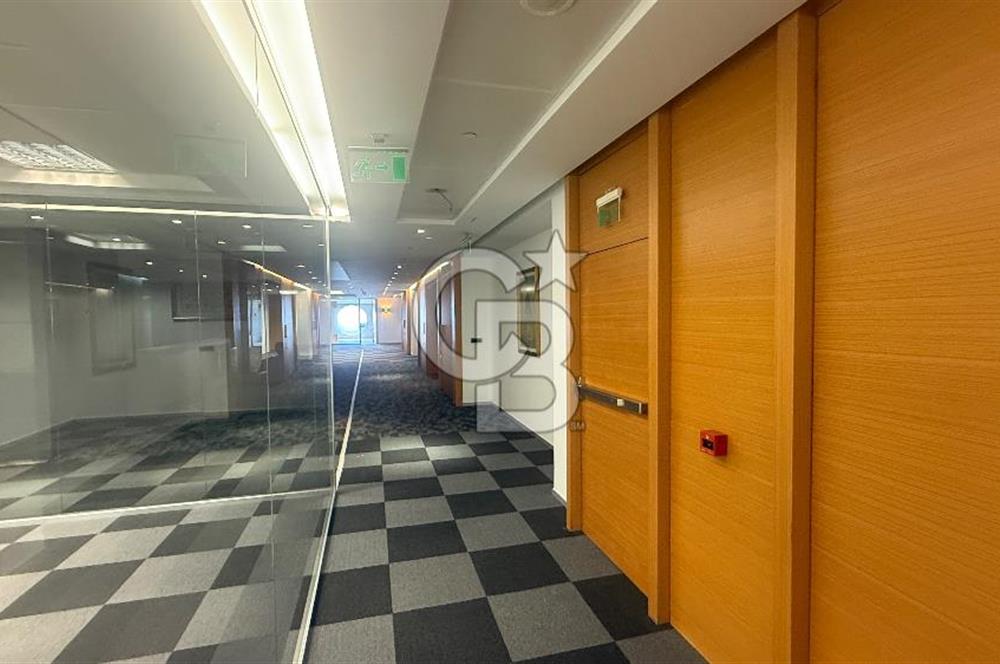 Süzer Plaza'da 1400M2 Dekorasyonlu Kdv'li Ofis Fırsatı