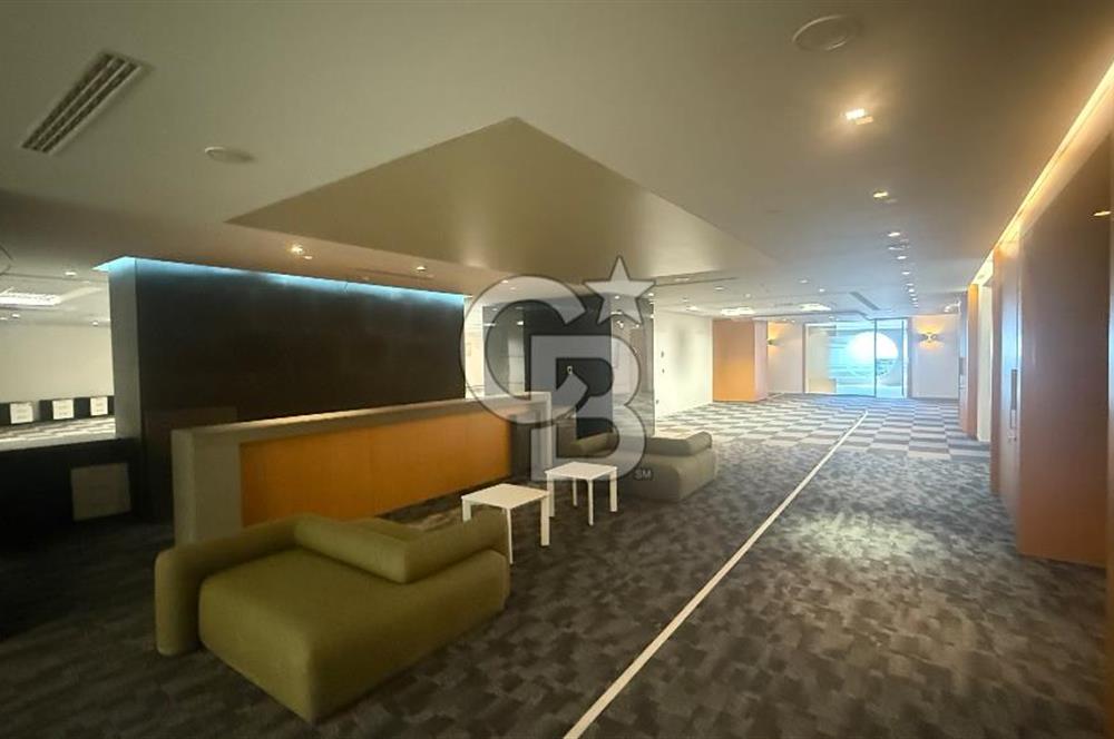 Süzer Plaza'da 1400M2 Dekorasyonlu Kdv'li Ofis Fırsatı