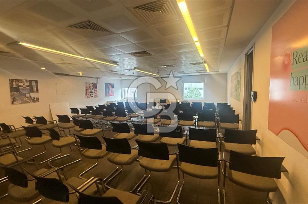 Levent Harmancı Giz Plaza 2000M2 Kurumsala Uygun Dekorasyonlu Ofis