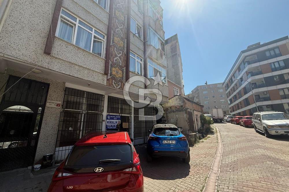 Üsküdar Meydana 7 Dakika Mesafede Kiralık Dükkan...