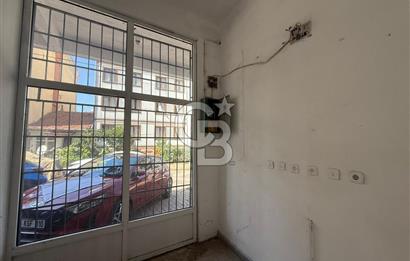 Üsküdar Meydana 7 Dakika Mesafede Kiralık Dükkan...