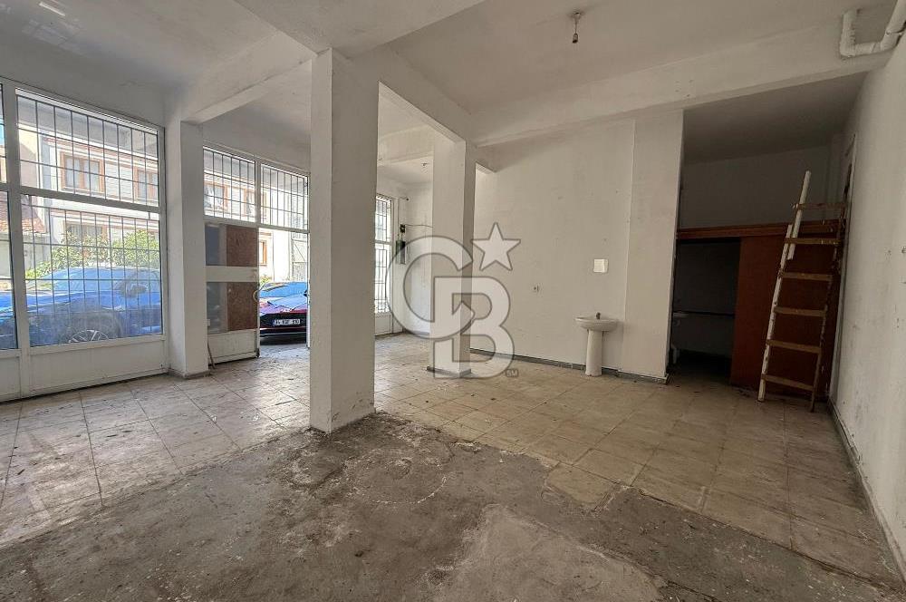 Üsküdar Meydana 7 Dakika Mesafede Kiralık Dükkan...