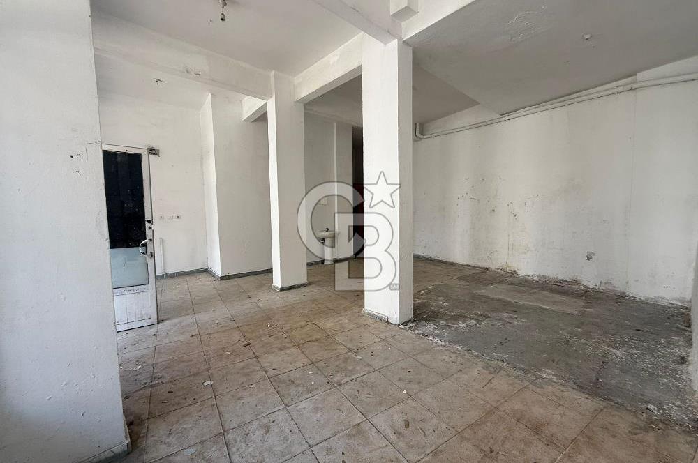 Üsküdar Meydana 7 Dakika Mesafede Kiralık Dükkan...