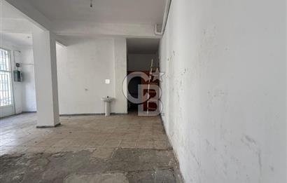 Üsküdar Meydana 7 Dakika Mesafede Kiralık Dükkan...