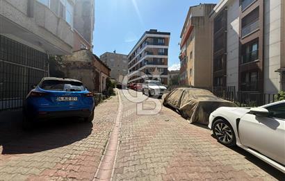 Üsküdar Meydana 7 Dakika Mesafede Kiralık Dükkan...
