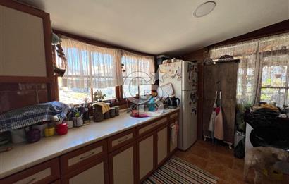 Karşıyak Çarşı İçerisinde Geniş Teraslı Satılık 2+1 Daire