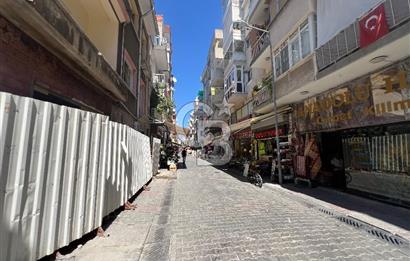 Karşıyak Çarşı İçerisinde Geniş Teraslı Satılık 2+1 Daire