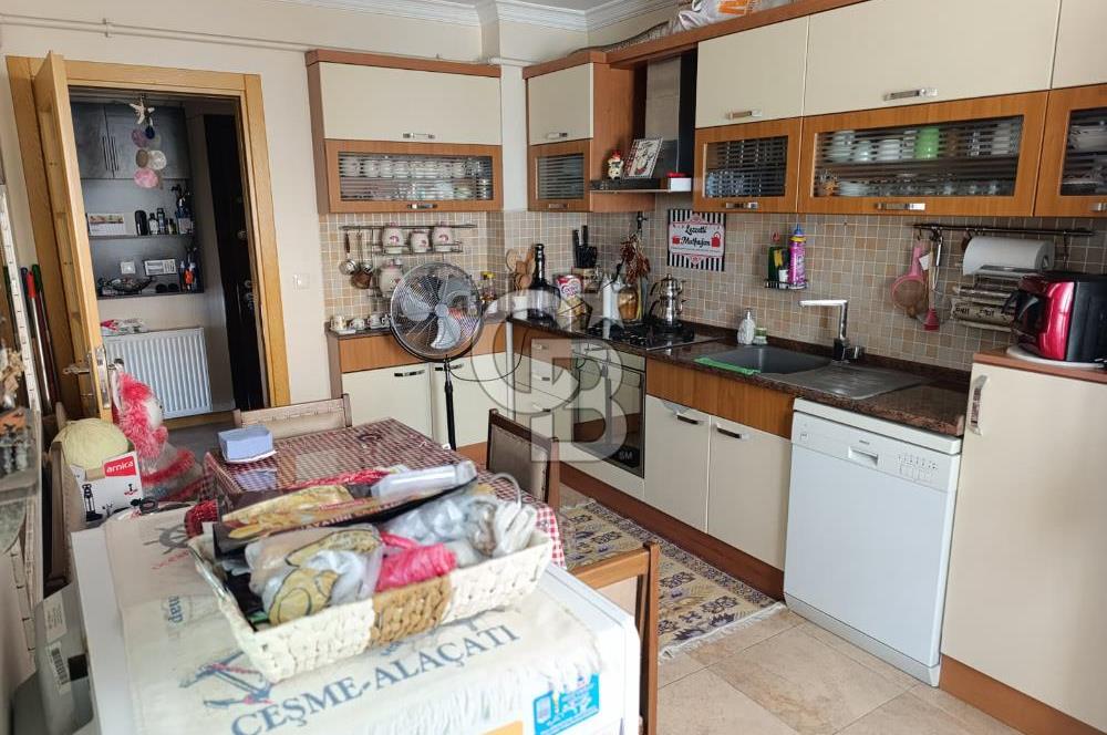 BAYRAKLI POSTACILAR MAHALLESİ SATILIK 3+1 GENİŞ FERAH DAİRE