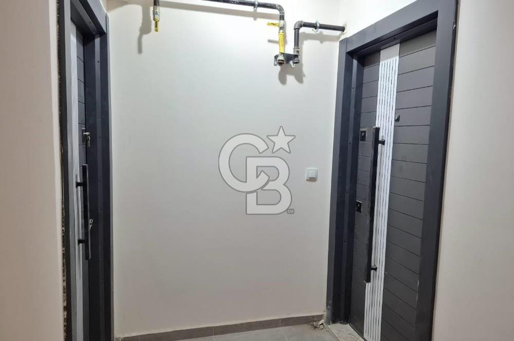 MENEMEN'DE ÇANAKKALE YOLUNA 50 M MESAFEDE 1+1 KİRALIK DAİRE