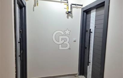 MENEMEN'DE ÇANAKKALE YOLUNA 50 M MESAFEDE 1+1 KİRALIK DAİRE