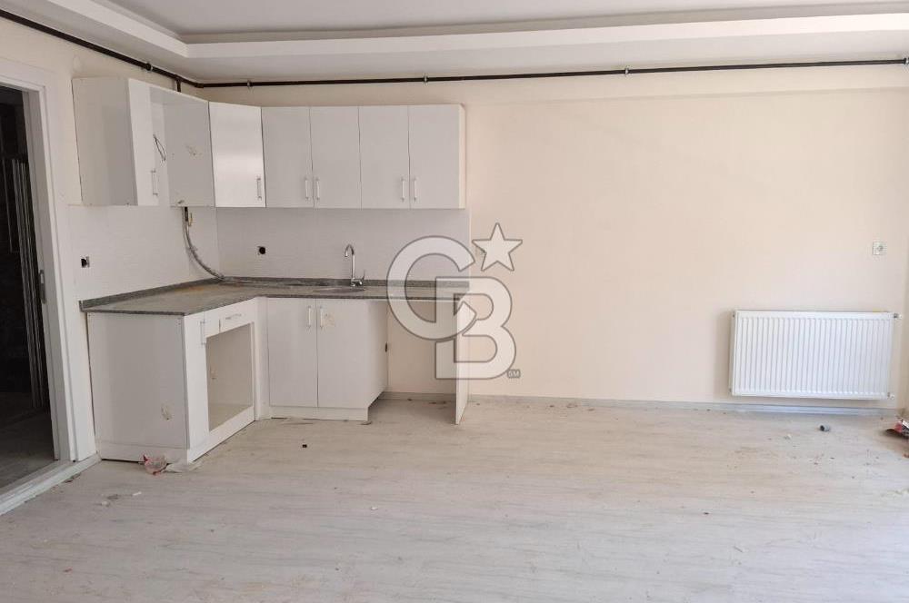 MENEMEN'DE ÇANAKKALE YOLUNA 50 M MESAFEDE 1+1 KİRALIK DAİRE